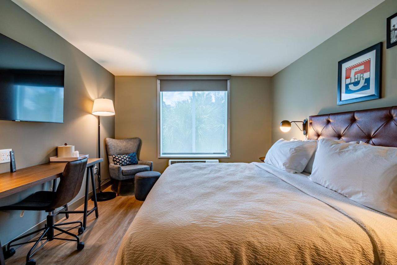 King Suite with Spa Bath